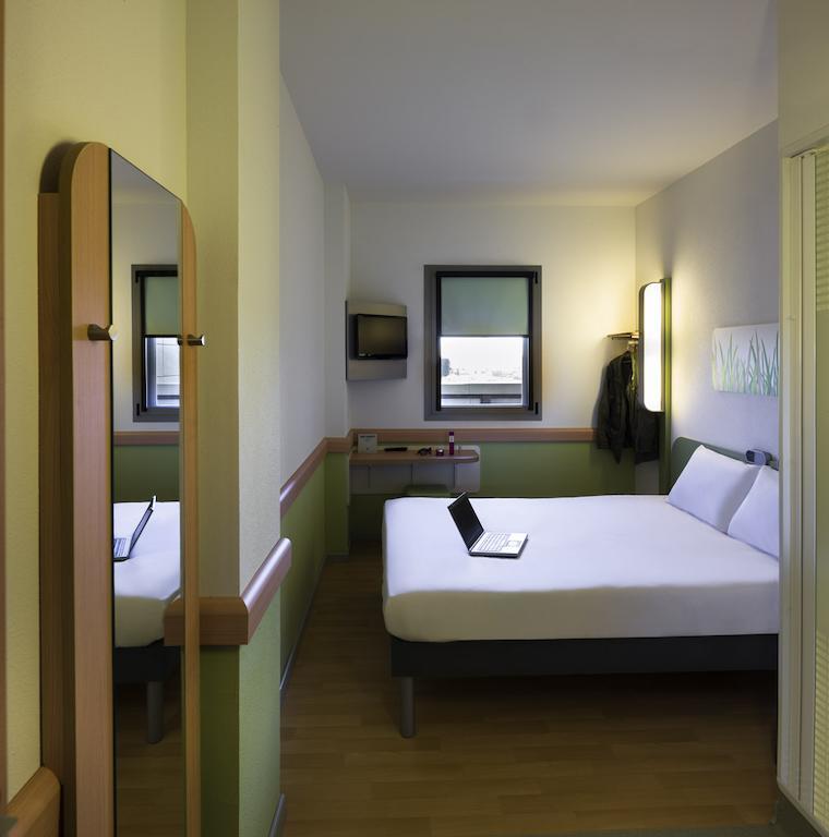 Ibis Budget Aeropuerto Sevilha